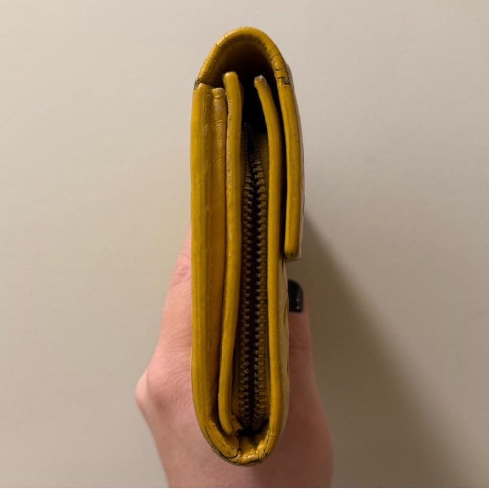 Bottega Veneta - Yellow Leather Long Wallet w/ COA - Picture 3 of 14
